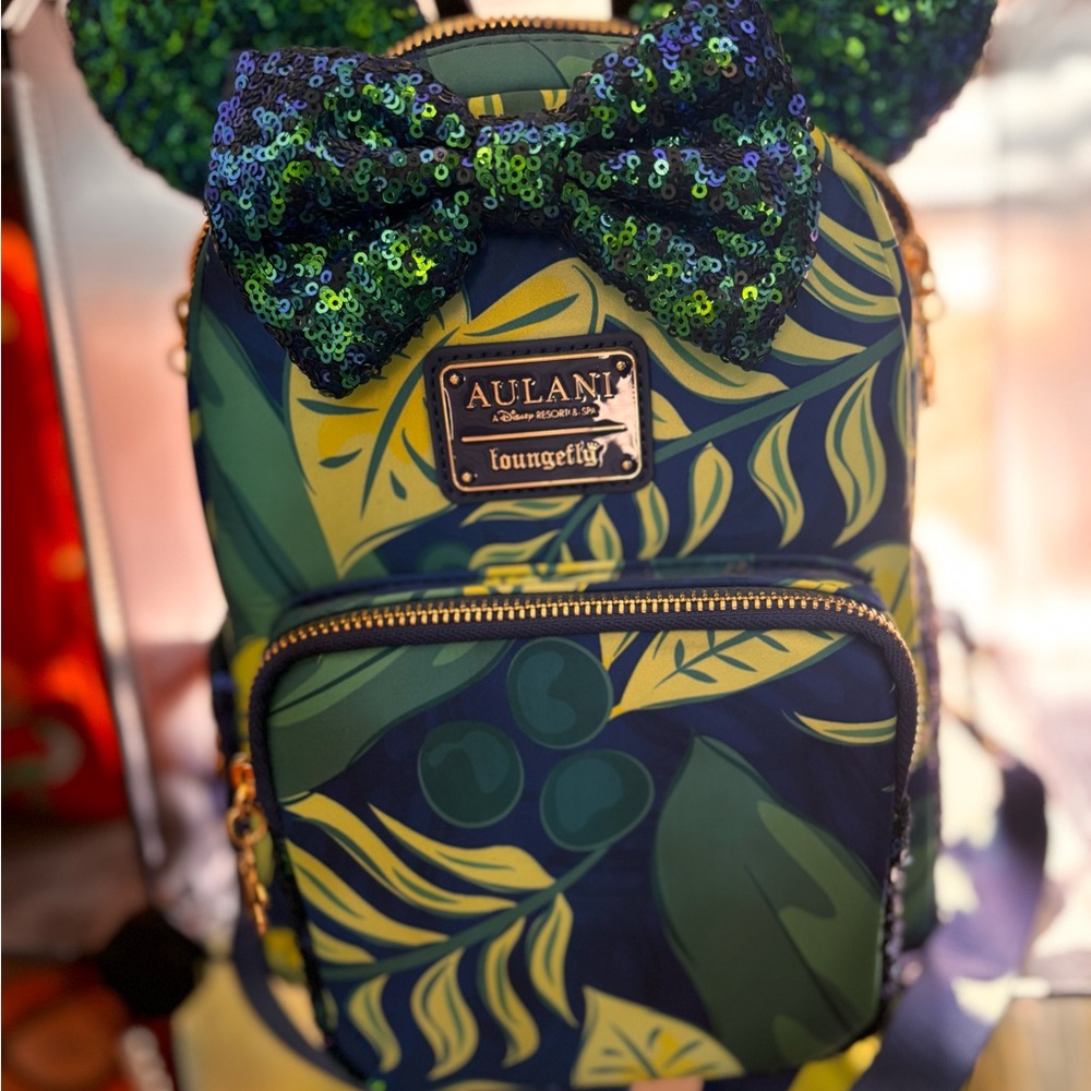 Disney Aulani Resort Loungefly - Like New